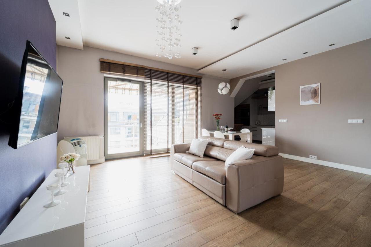 Apartament Nowy Apartament - Ulica Hallera - 6 Osob -3 Pokoje Wrocław